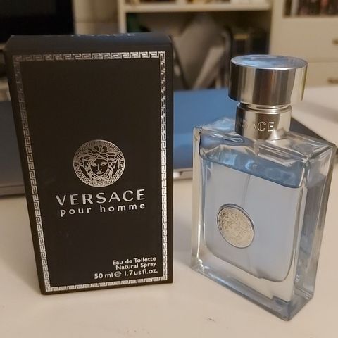 Billig parfyme Selges. Versace pour homme 50ml edt