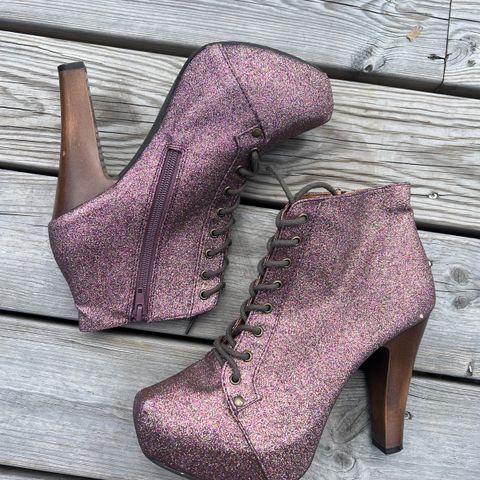 High Heels fra Charlotte Russe