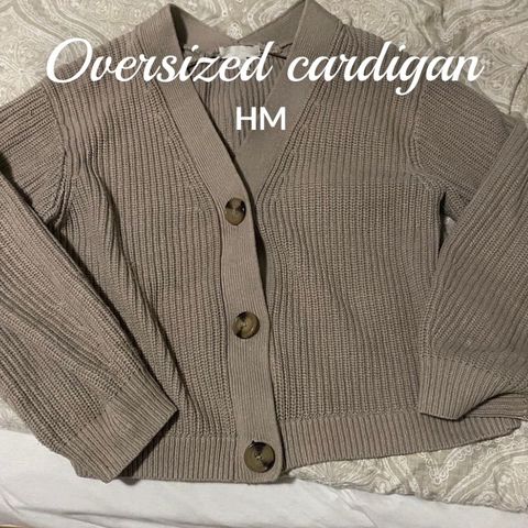Oversized cardigan