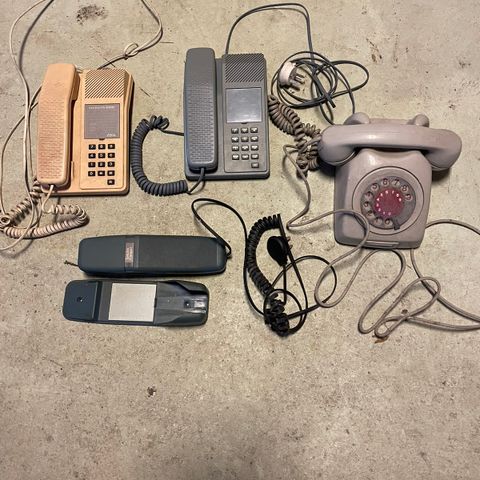 Gamle fasttelefoner