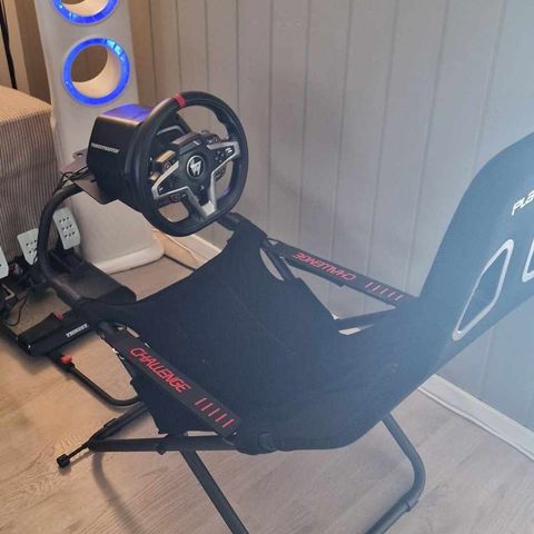 Simracing rigg - ratt + pedal + stol + Quest 2 VR headset (pakke)