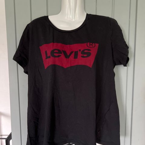 Levis t skjorte