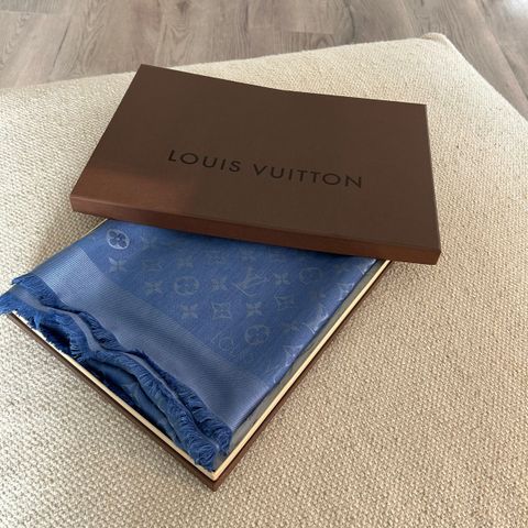 Louis Vuitton Classic monogram skjerf