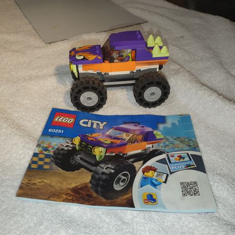 Lego City 60251