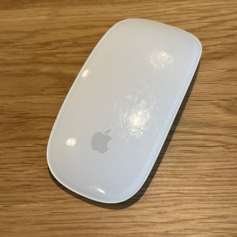 Apple Magic Mouse (2nd gen, trådløs med bluetooth-tilkobling)