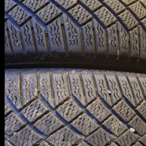 235/55R19 Continental vinterdekk