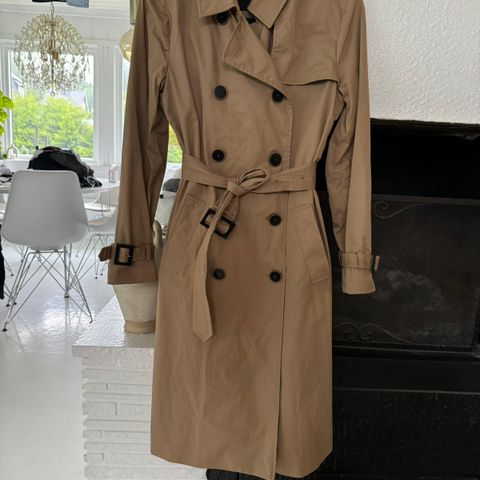 Trenchcoat fra Massimo Dutti