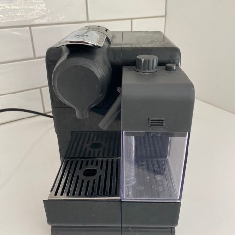 Nespresso kaffemaskin DeLonghi