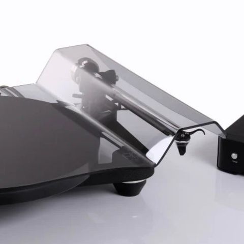 Rega P8