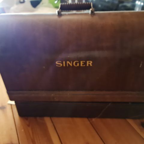 Gammel symaskin Singer 201K