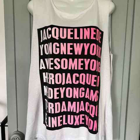 Jacquline de yong xl singlet xl