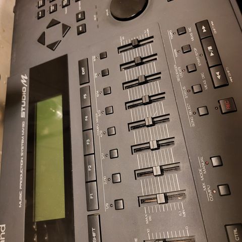 Roland MV 30