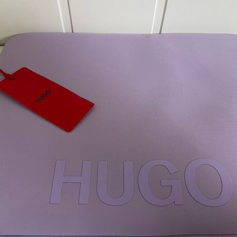 Hugo Boss laptop veske