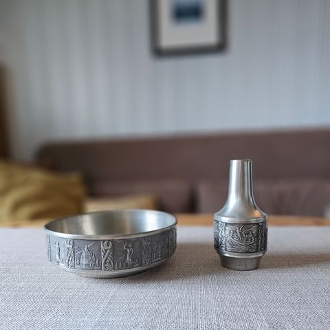 Pewter vase og bolle