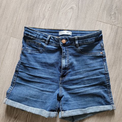 Gina Tricot Molly denimshorts str M