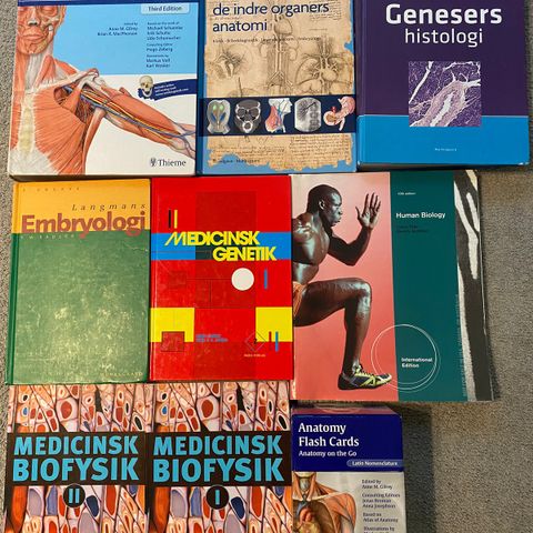 Bøker til medisinstudiet eller andre lignende studier