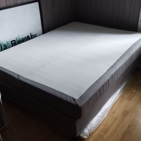 Selling this 150x200  double bed due to moving out.