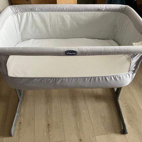 Chicco next2me bedside crib