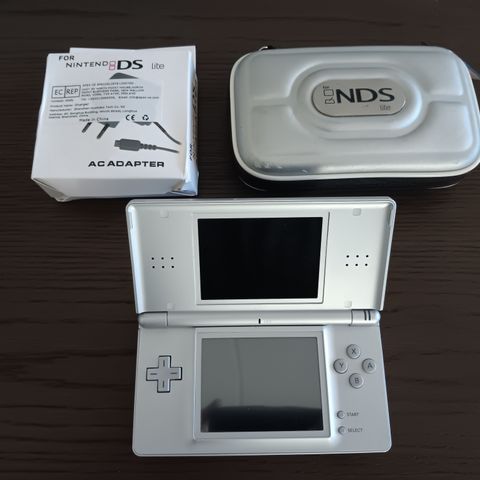 Nintendo DS Lite sølv