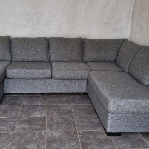 Fin U sofa (max fra skeidar)