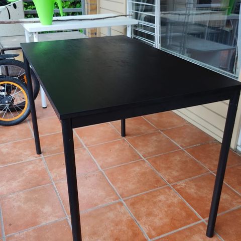 IKEA SANDSBERG Bord og 4 stoler