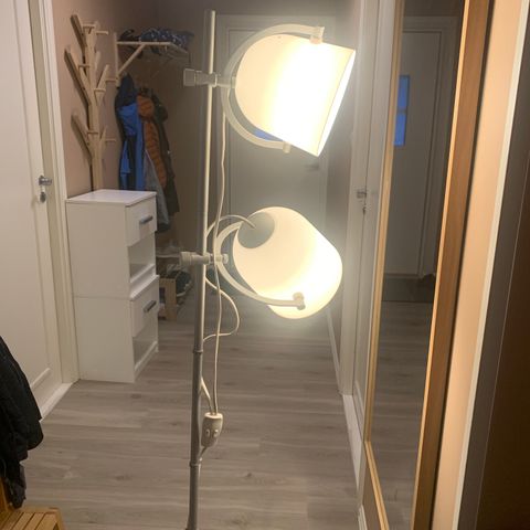 Stålampe selges