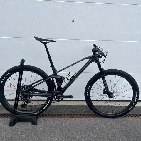 Mondraker F-podium R. DC str M. 2022 mod