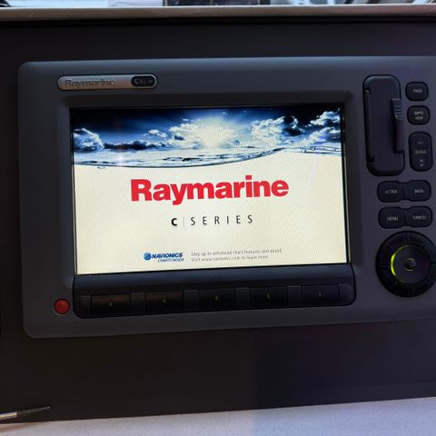 Raymarine C90w