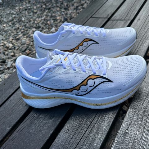 Saucony endorphin speed 3 løpesko str 46,5