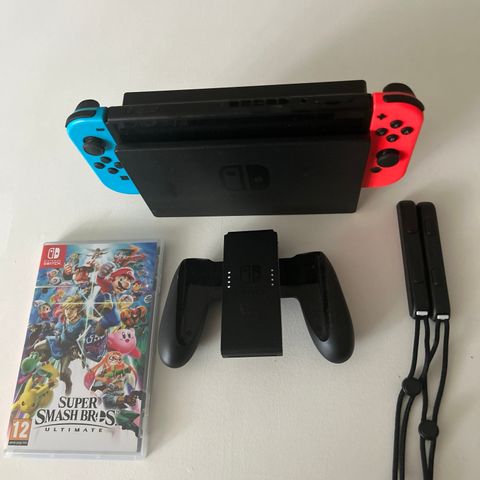 Nintendo switch + spill + kontroll til salgs