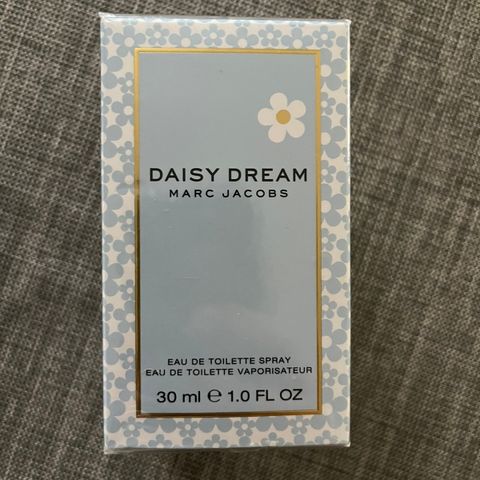 Marc Jacobs ~ Daisy Dream