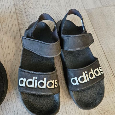 Sandaler Adidas str.38