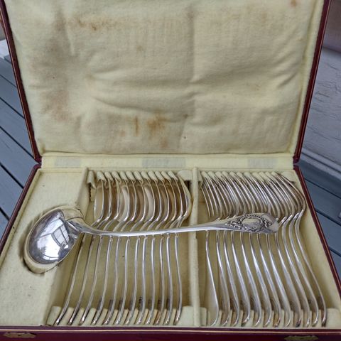 Sølvplett 12 gafler og 12 skjeer