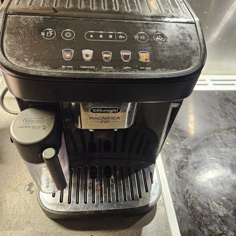 DeLonghi Magnifica Evo automatisk kaffemaskin