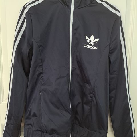 Fôret adidasjakke