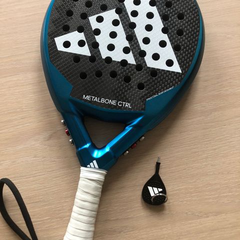 Adidas metalbone CTRL 3.3 ( padel racket)