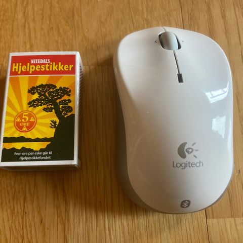 Logitech V470 Bluetooth Travel Mouse, som ny, kun kr. 150,-