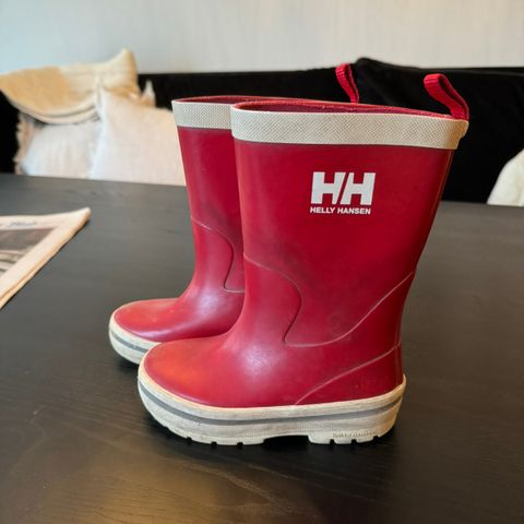 Helly Hansen støvler selges