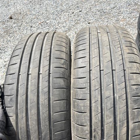 205/55R17 GoodYear