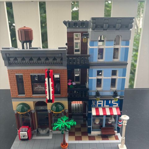 LEGO Creator Expert Detective's Office (10246)