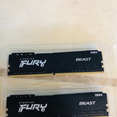 2 stykk Kingston FURY Beast DDR4 3200MHz 8GB