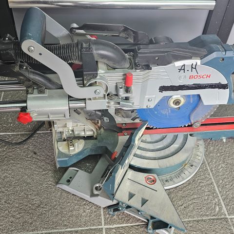 Bosch GCM 8 SJL Kappsag