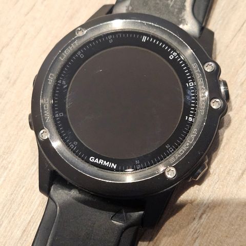 Garmin Fenix 3 HR med lader