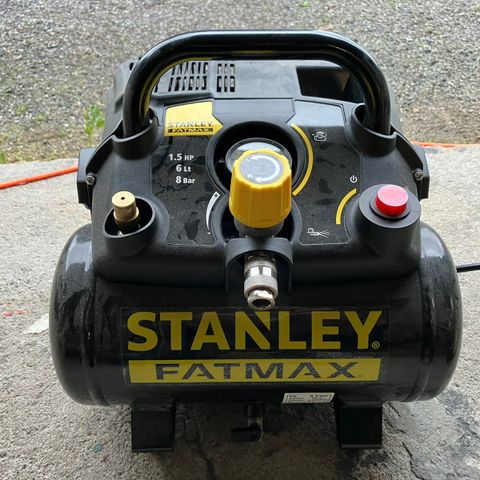 Stanley Fatmax kompressor selges.