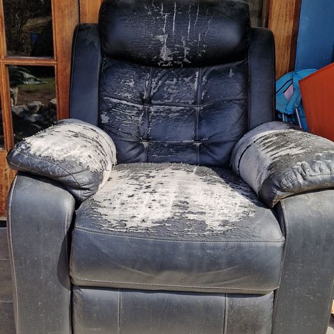 2 stk. Recliner/lenestol gis bort