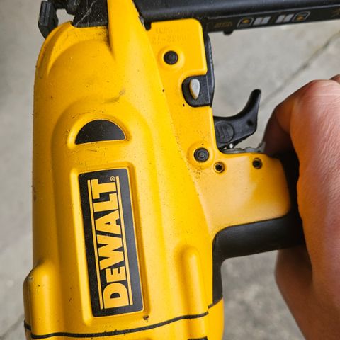 Dewalt dykkertpistol