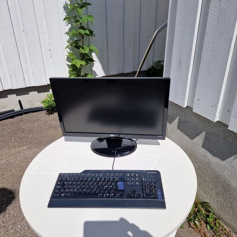 HP PC monitor med tastatur