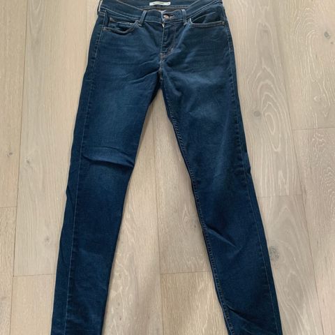 Levis bukse Super Skinny str 30