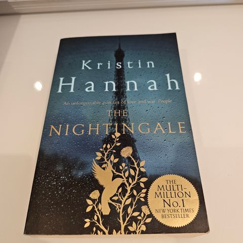 The Nightingale. Kristin Hannah