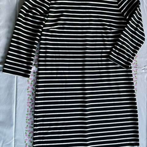 Sort tunika / kjole med hvite striper str.M